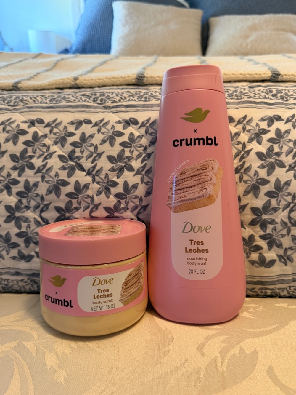 Dove x Crumbl Tres Leches Nourishing Body Wash - Pink